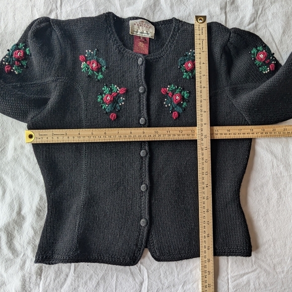 VTG 80s Susan Bristol Handcrafted Embroidery Wool Black Cardigan S Cottagecore - Picture 9 of 11